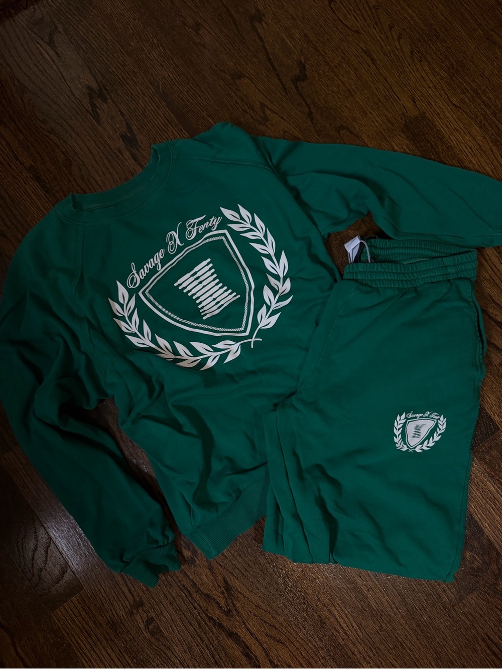 Savage X Fenty Green Sweatshirt & Joggers Set